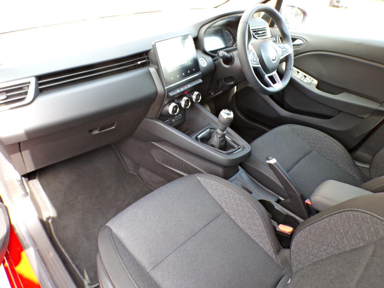 Used Renault Clio 2023 for sale - 76786510: Photo 13