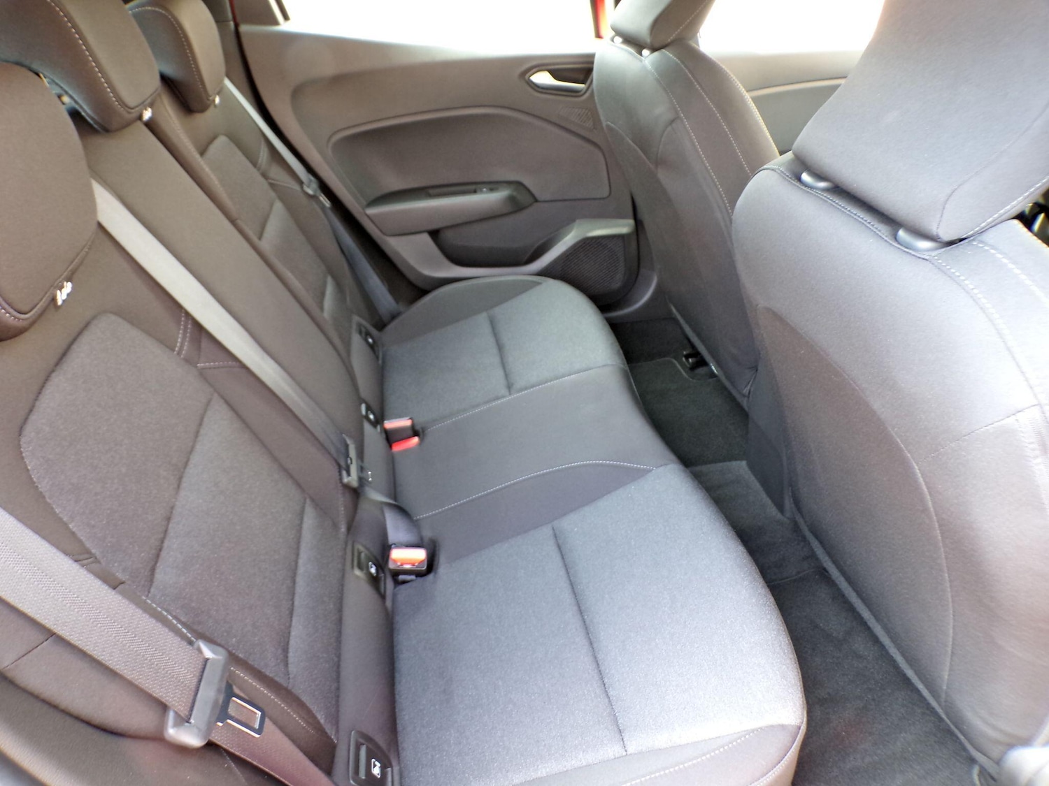 Used Renault Clio 2023 for sale - 76786510: Photo 18