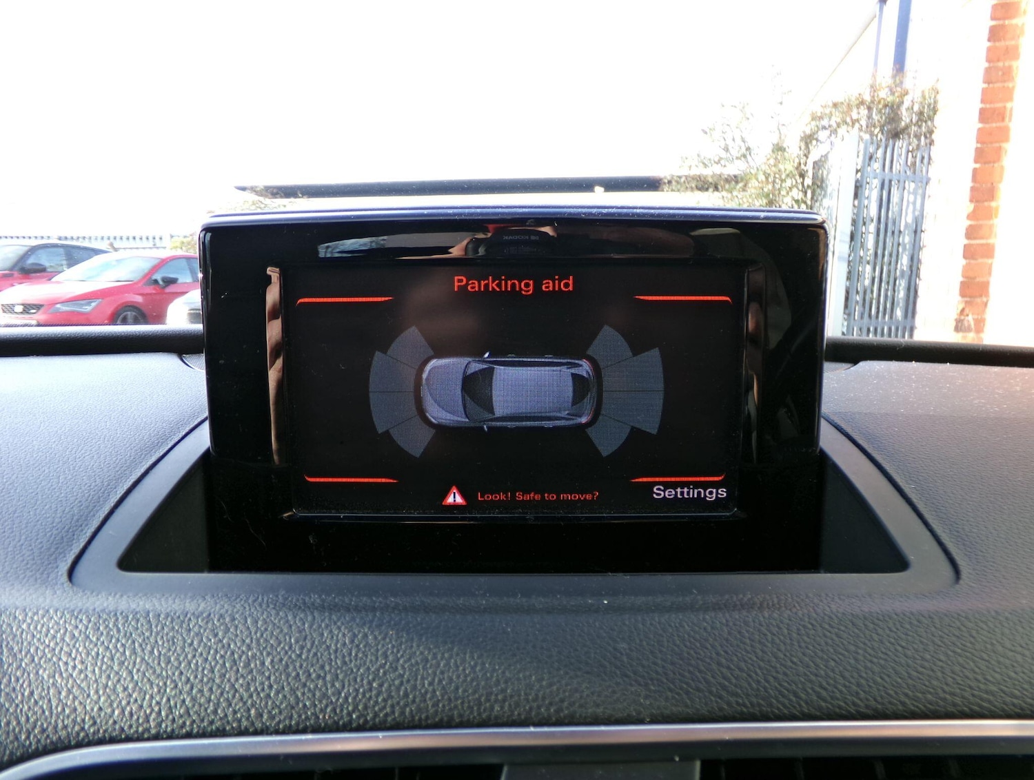 Used Audi Q3 2018 for sale - 76976317: Photo 15