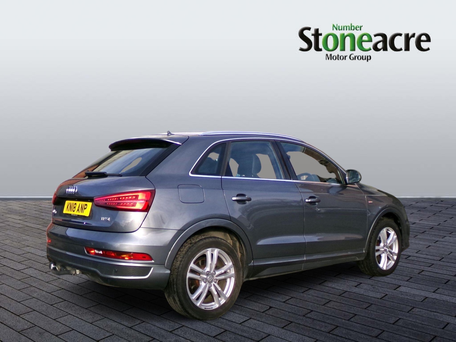 Used Audi Q3 2018 for sale - 76976317: Photo 2