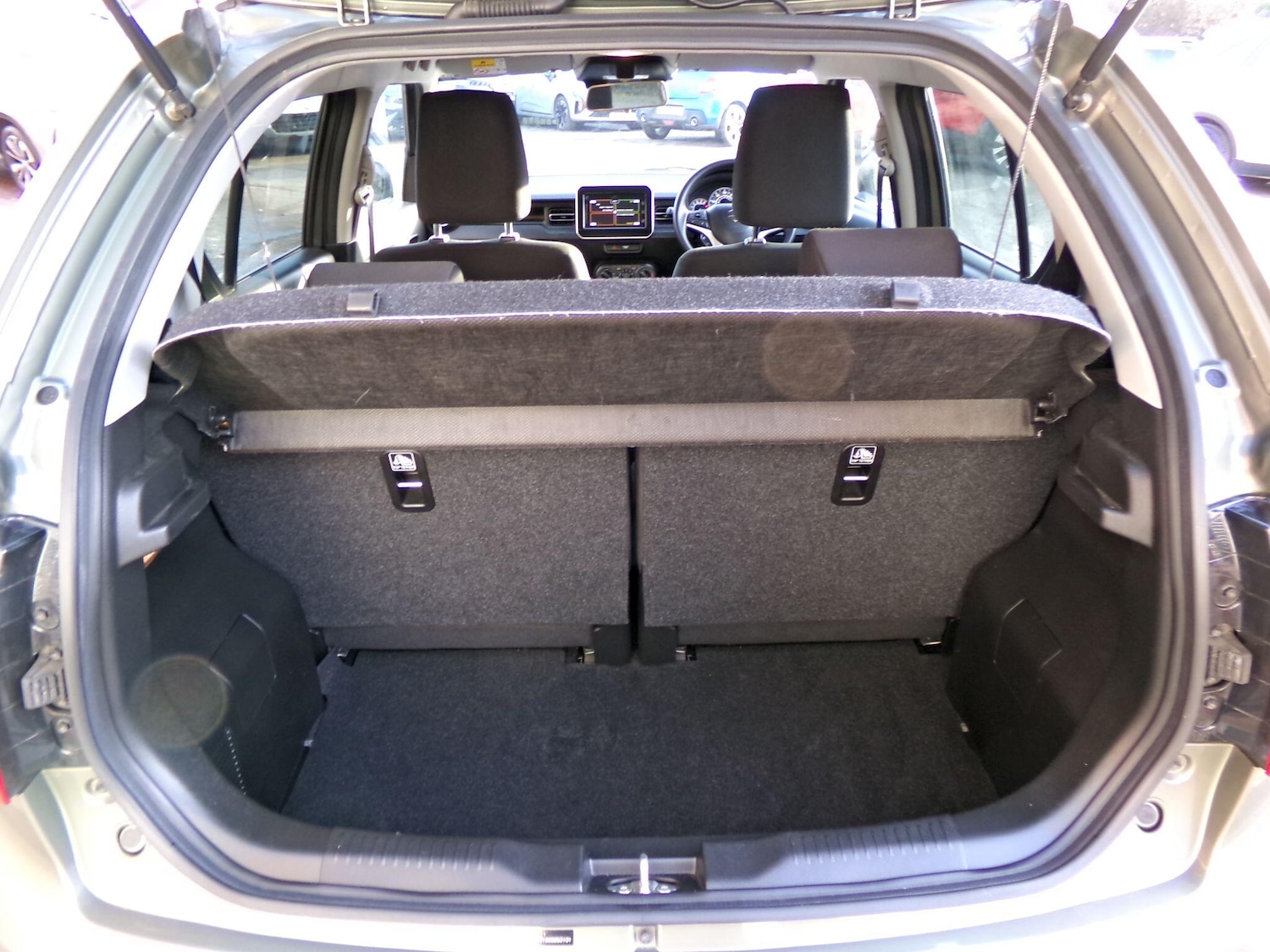 Used Suzuki Ignis 2023 for sale - 77683762: Photo 10