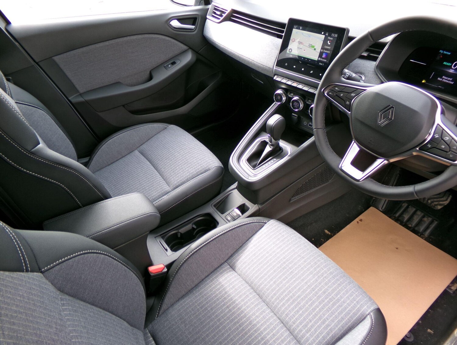 Used Renault Clio for sale - 77825085: Photo 11