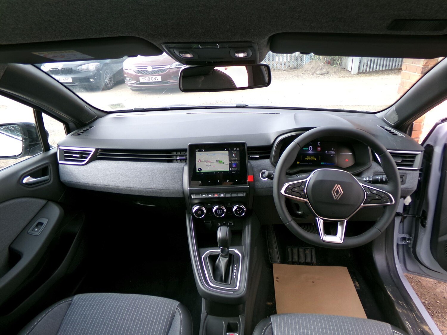 Used Renault Clio for sale - 77825085: Photo 12