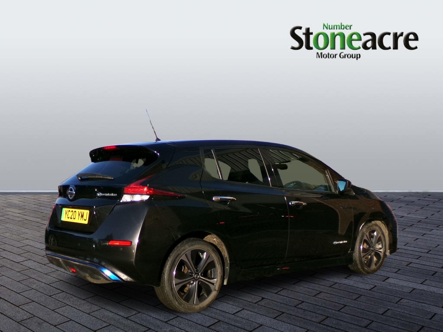 Used Nissan Leaf 2020 for sale - 76584049: Photo 2