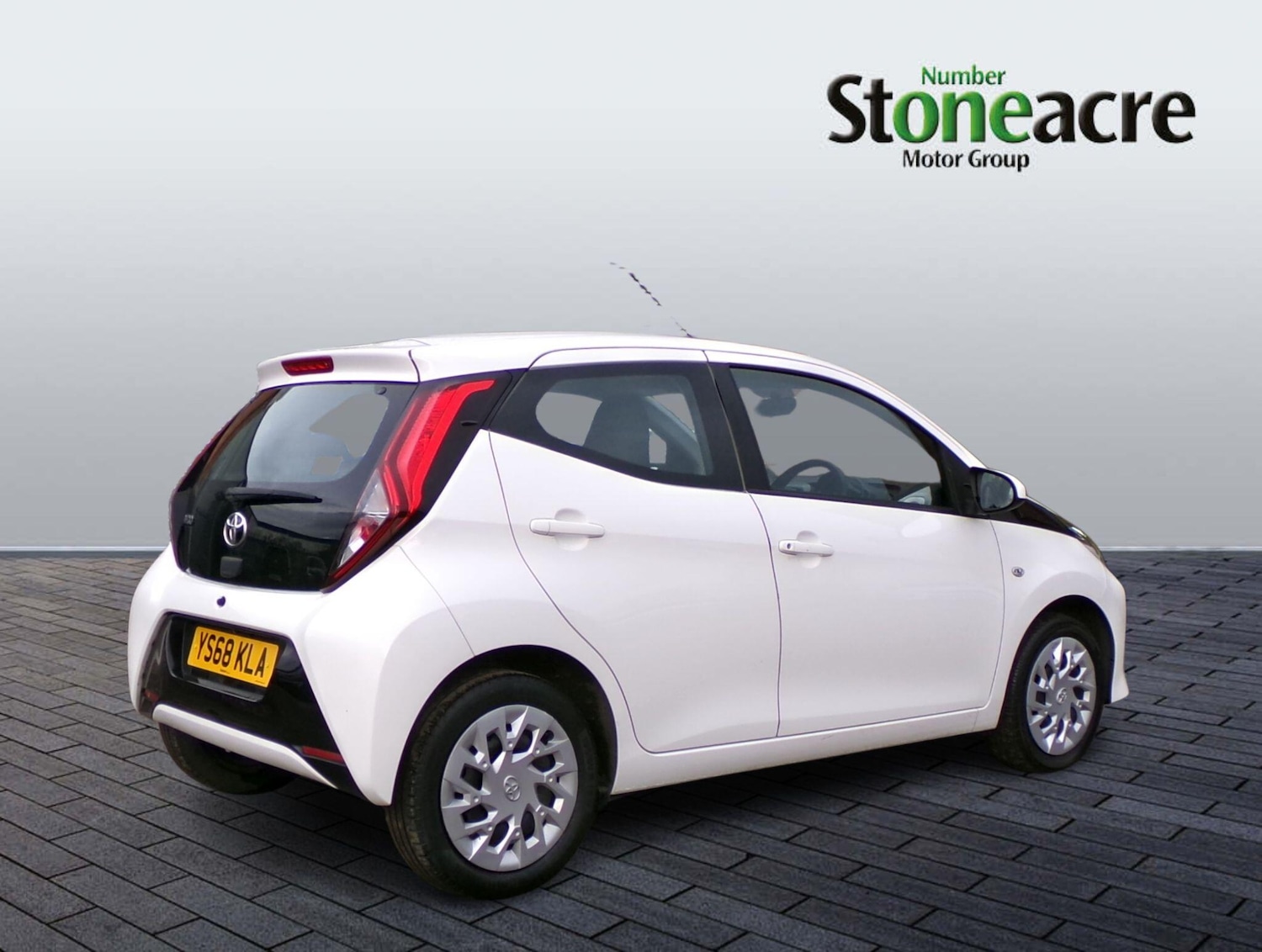 Used Toyota AYGO for sale - 76727895: Photo 2