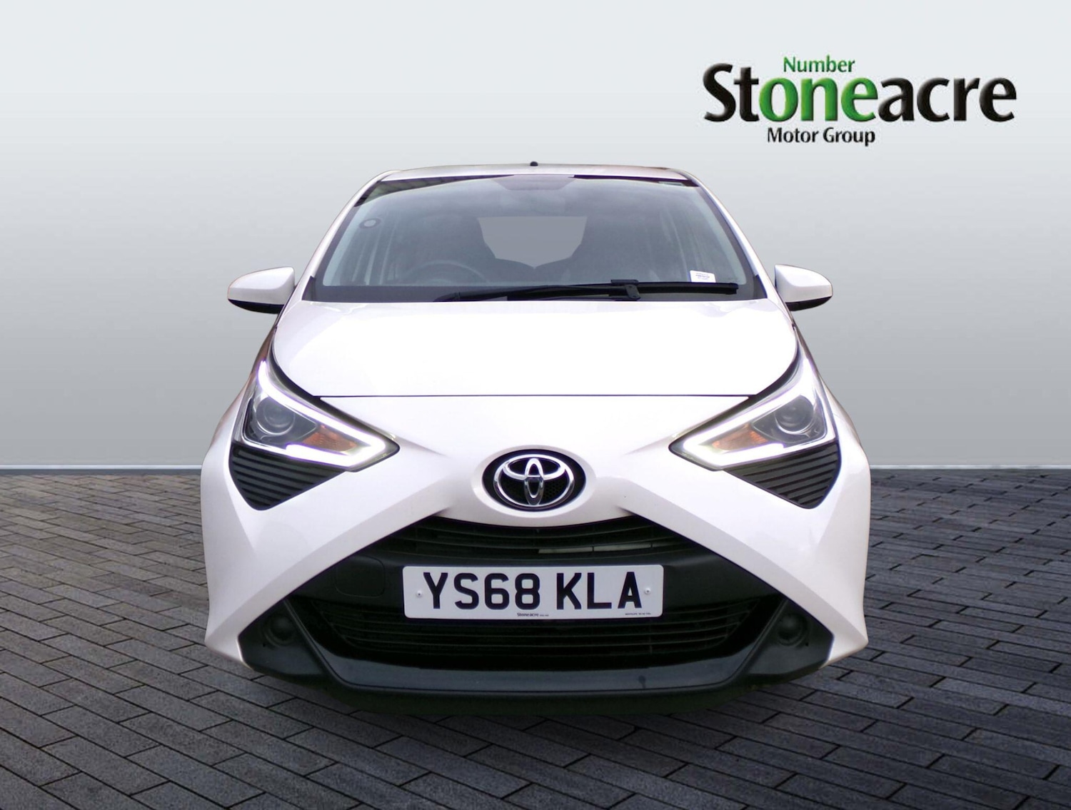 Used Toyota AYGO for sale - 76727895: Photo 6