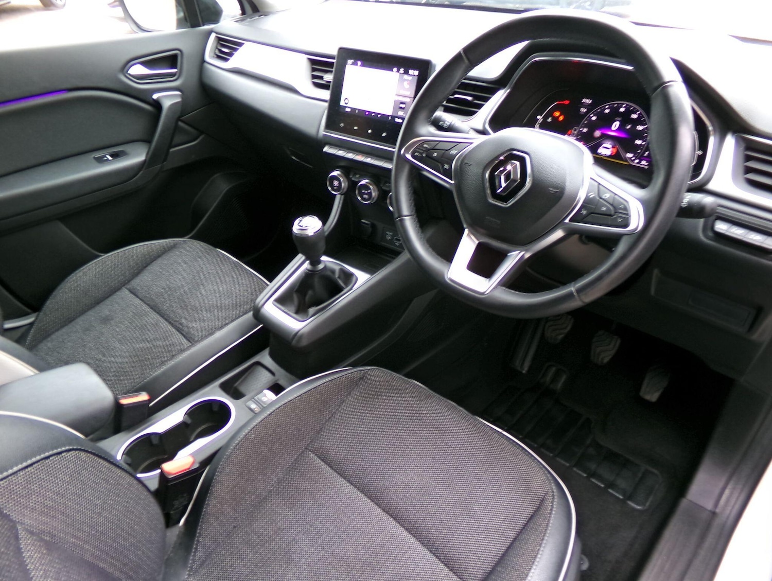 Used Renault Captur 2022 for sale - 76227575: Photo 11