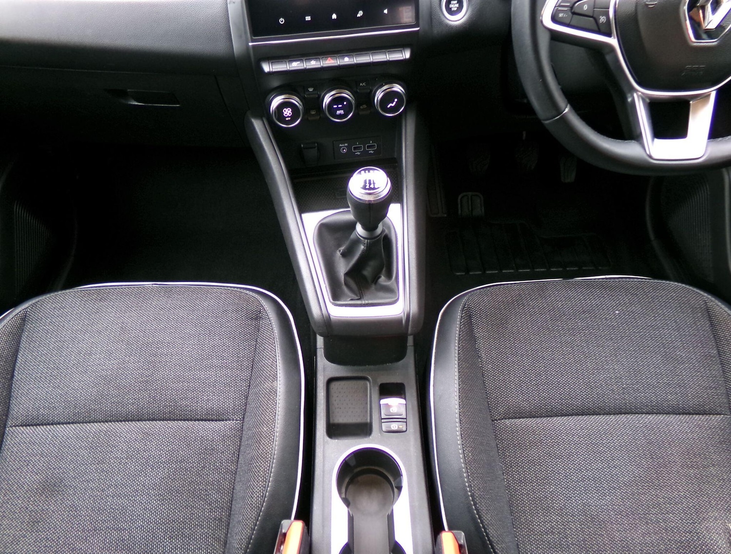 Used Renault Captur 2022 for sale - 76227575: Photo 19