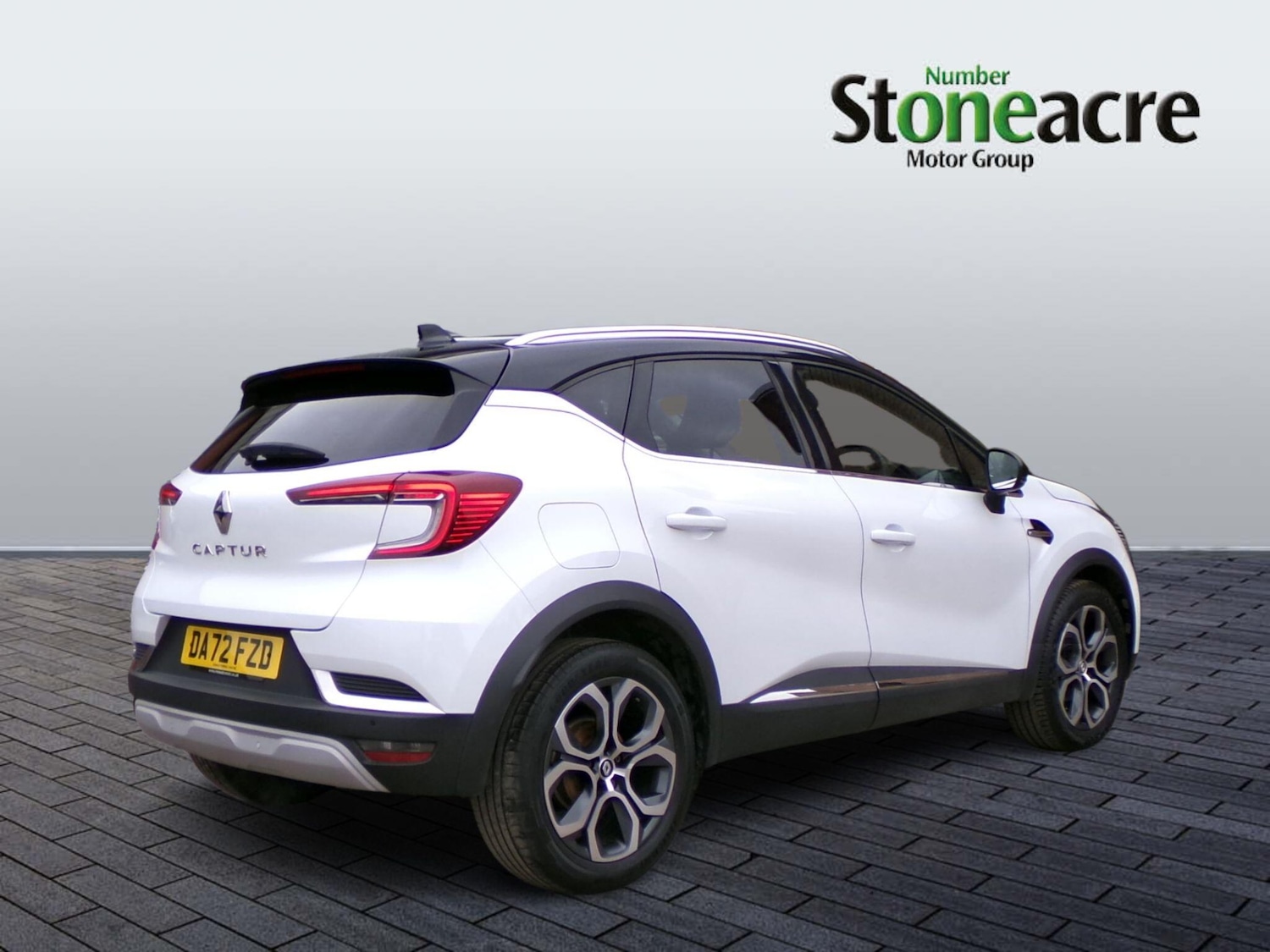Used Renault Captur 2022 for sale - 76227575: Photo 2