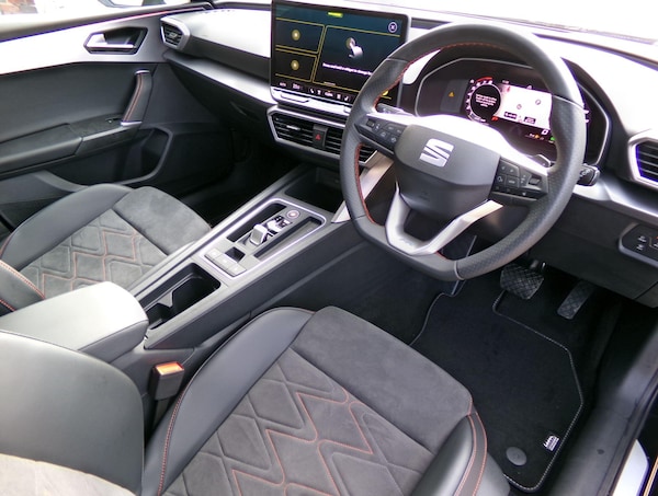 Used SEAT Leon 2025 for sale - 76270561: Photo 11