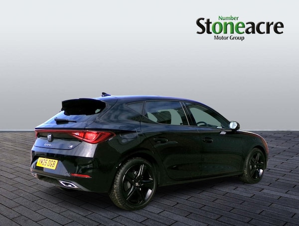 Used SEAT Leon 2025 for sale - 76270561: Photo 2