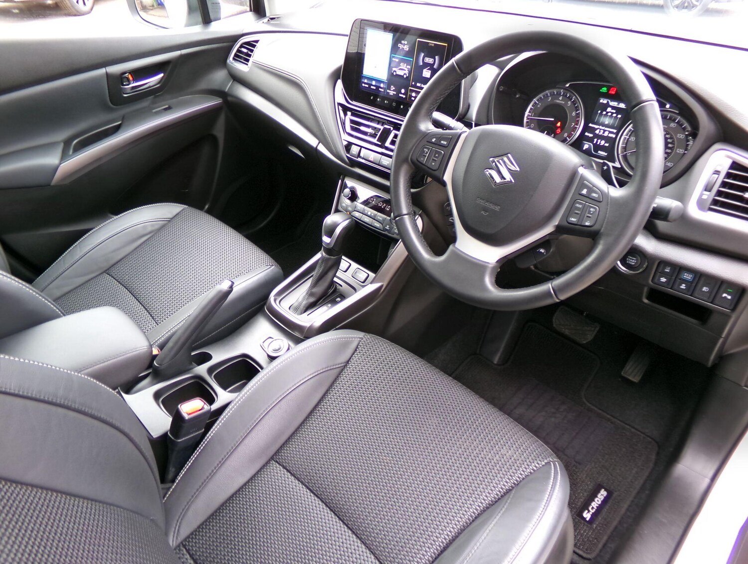 Used Suzuki SX4 S-Cross 2023 for sale - 76226391: Photo 11