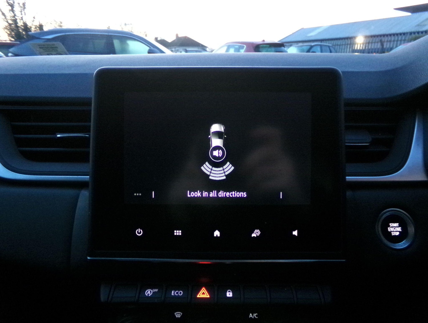 Used Renault Captur 2023 for sale - 76865154: Photo 19