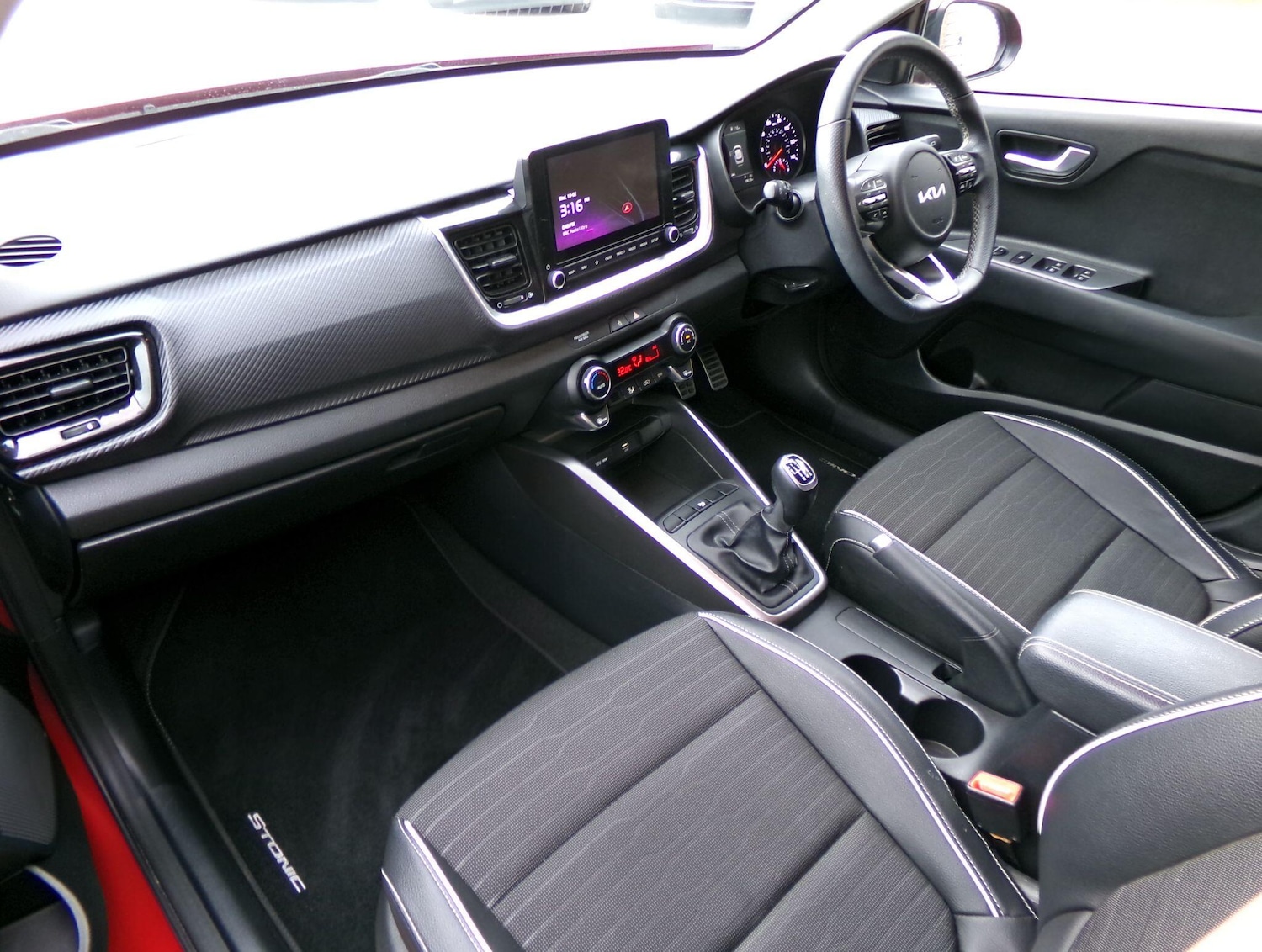 Used Kia Stonic 2023 for sale - 77611914: Photo 13