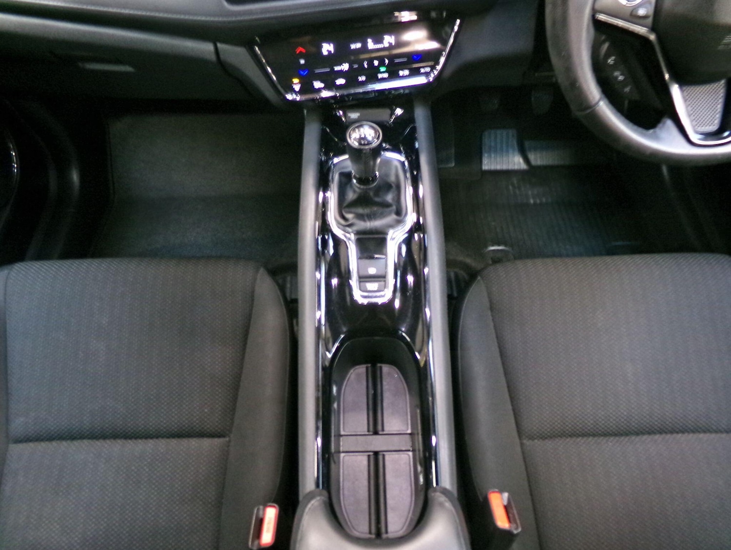 Used Honda HR-V 2017 for sale - 77015272: Photo 19