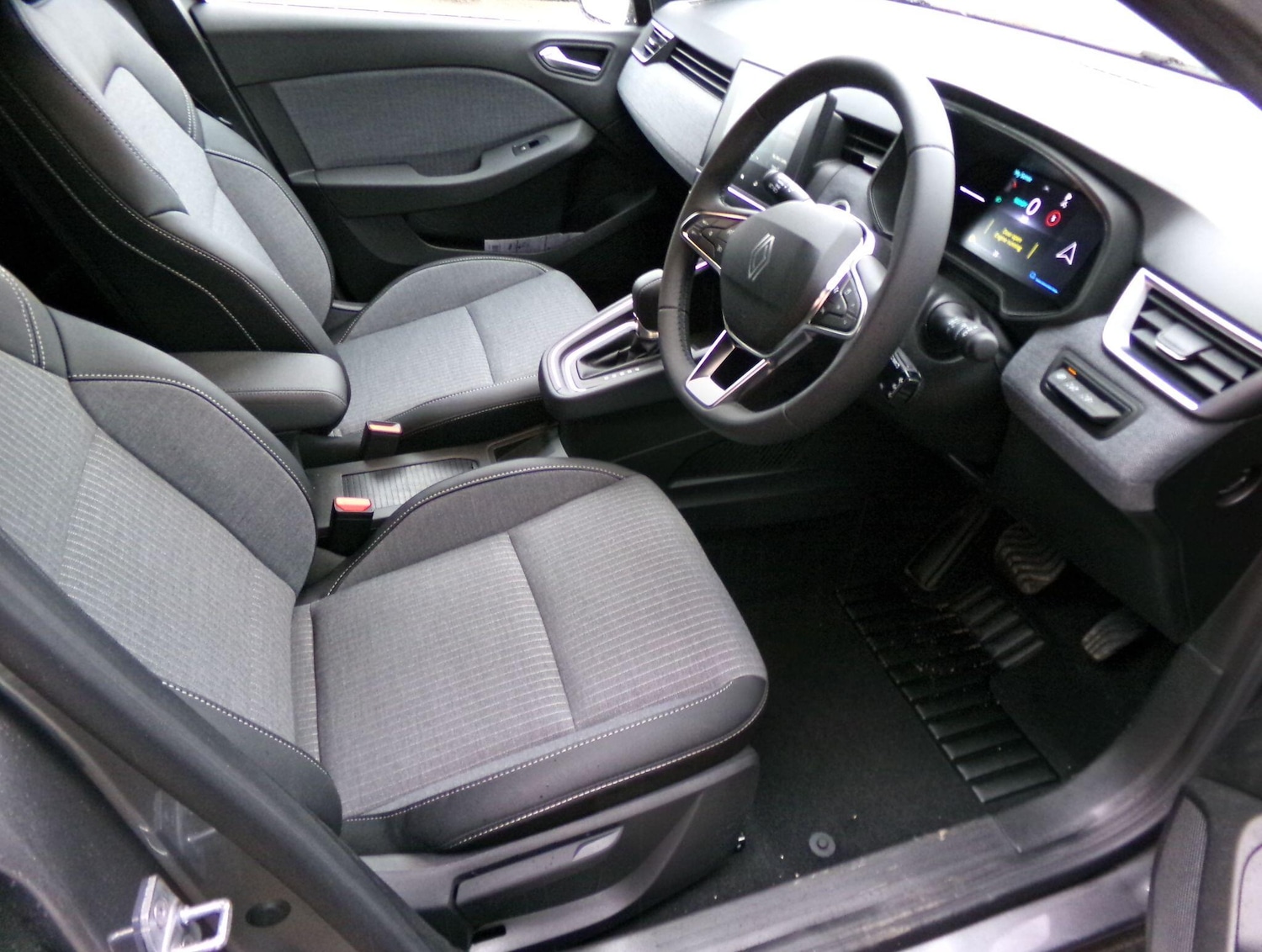 Used Renault Clio 2026 for sale - 77794251: Photo 10