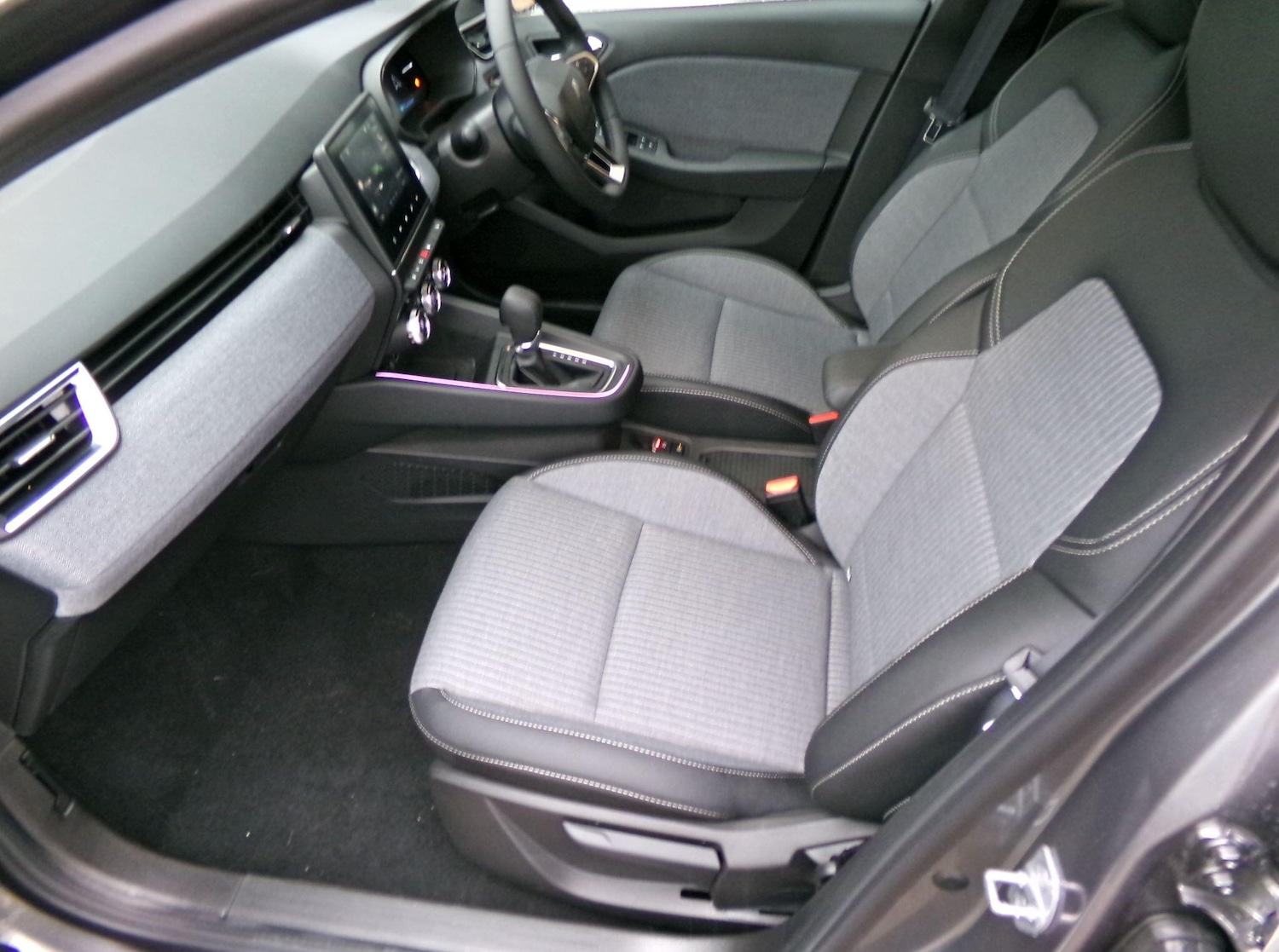 Used Renault Clio 2026 for sale - 77794251: Photo 12