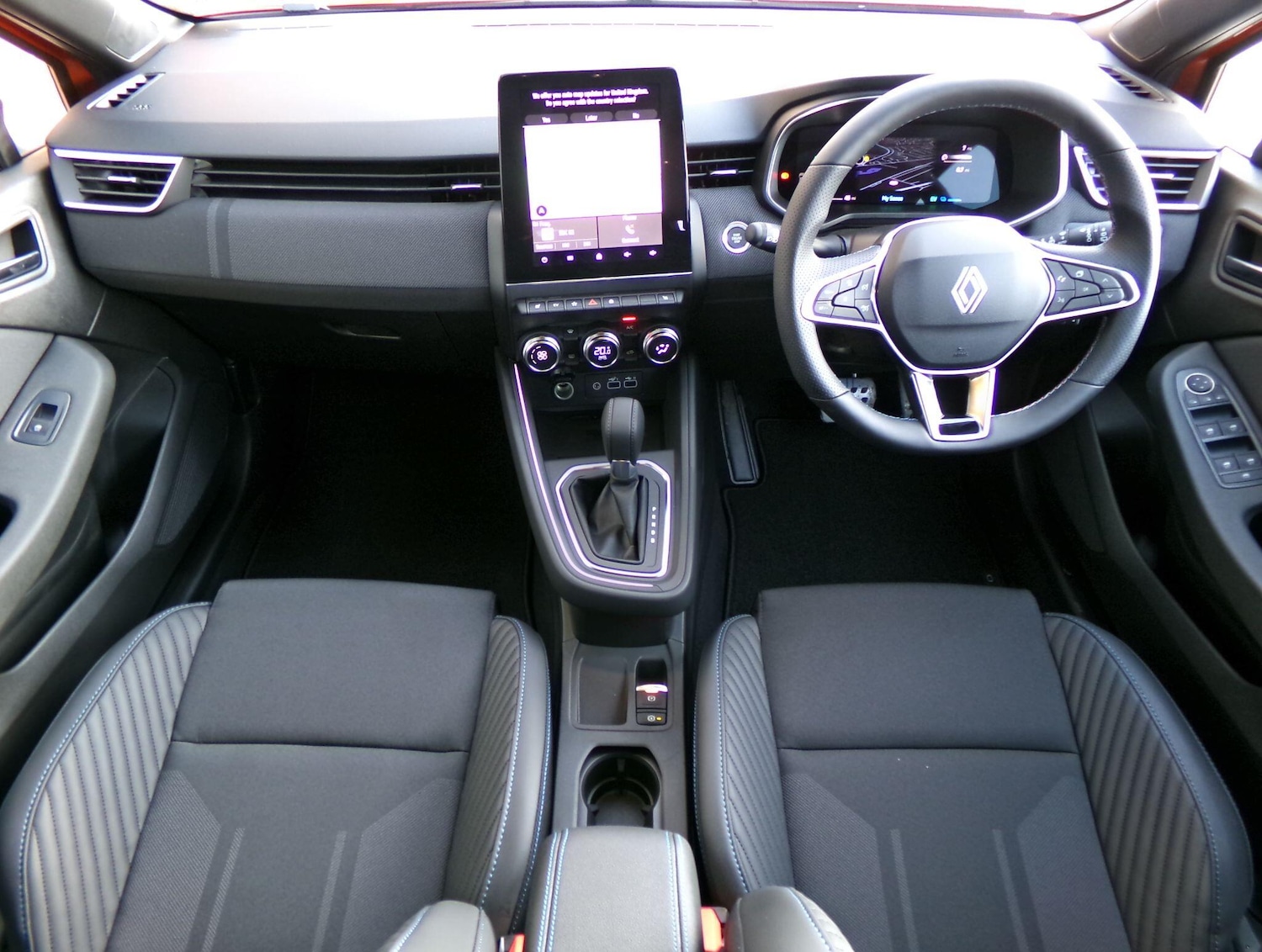 Used Renault Clio 2025 for sale - 77291975: Photo 10