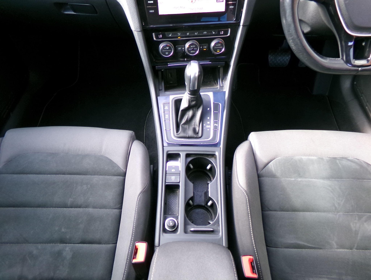 Used Volkswagen Golf 2020 for sale - 76121811: Photo 18