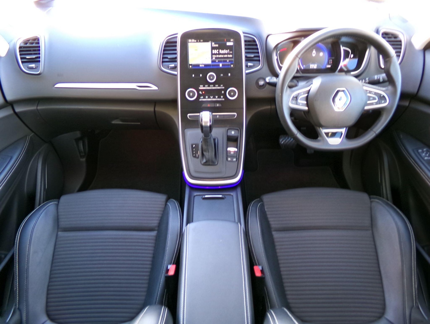 Used Renault Scenic 2017 for sale - 77143876: Photo 10