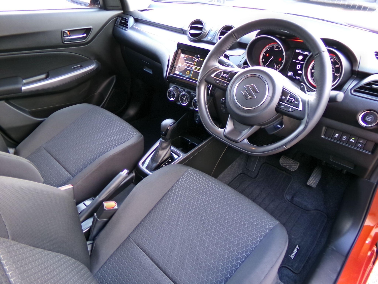 Used Suzuki Swift 2023 for sale - 76597373: Photo 11