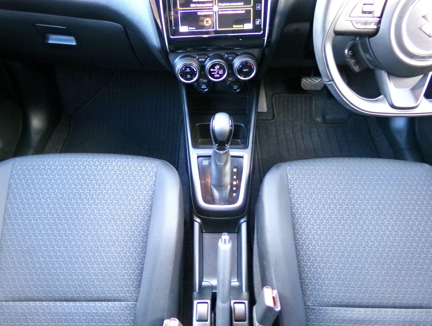 Used Suzuki Swift 2023 for sale - 76597373: Photo 20