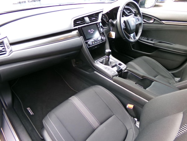 Used Honda Civic 2020 for sale - 76167038: Photo 13