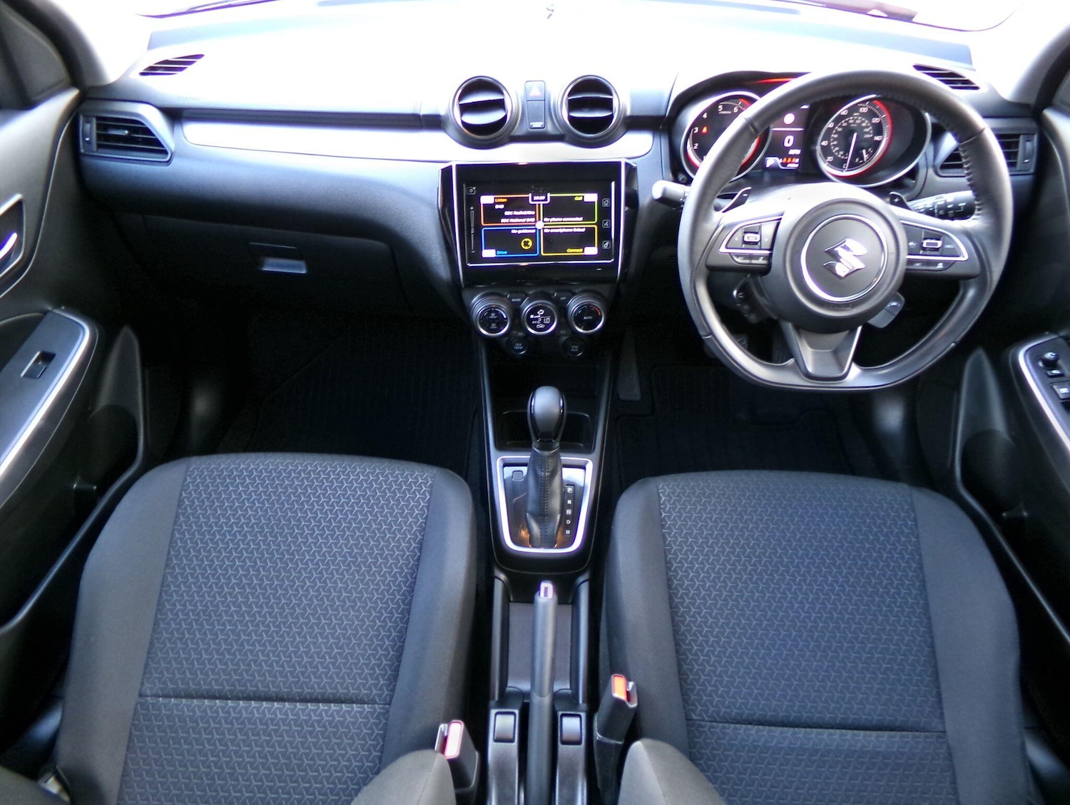 Used Suzuki Swift 2023 for sale - 76457081: Photo 12