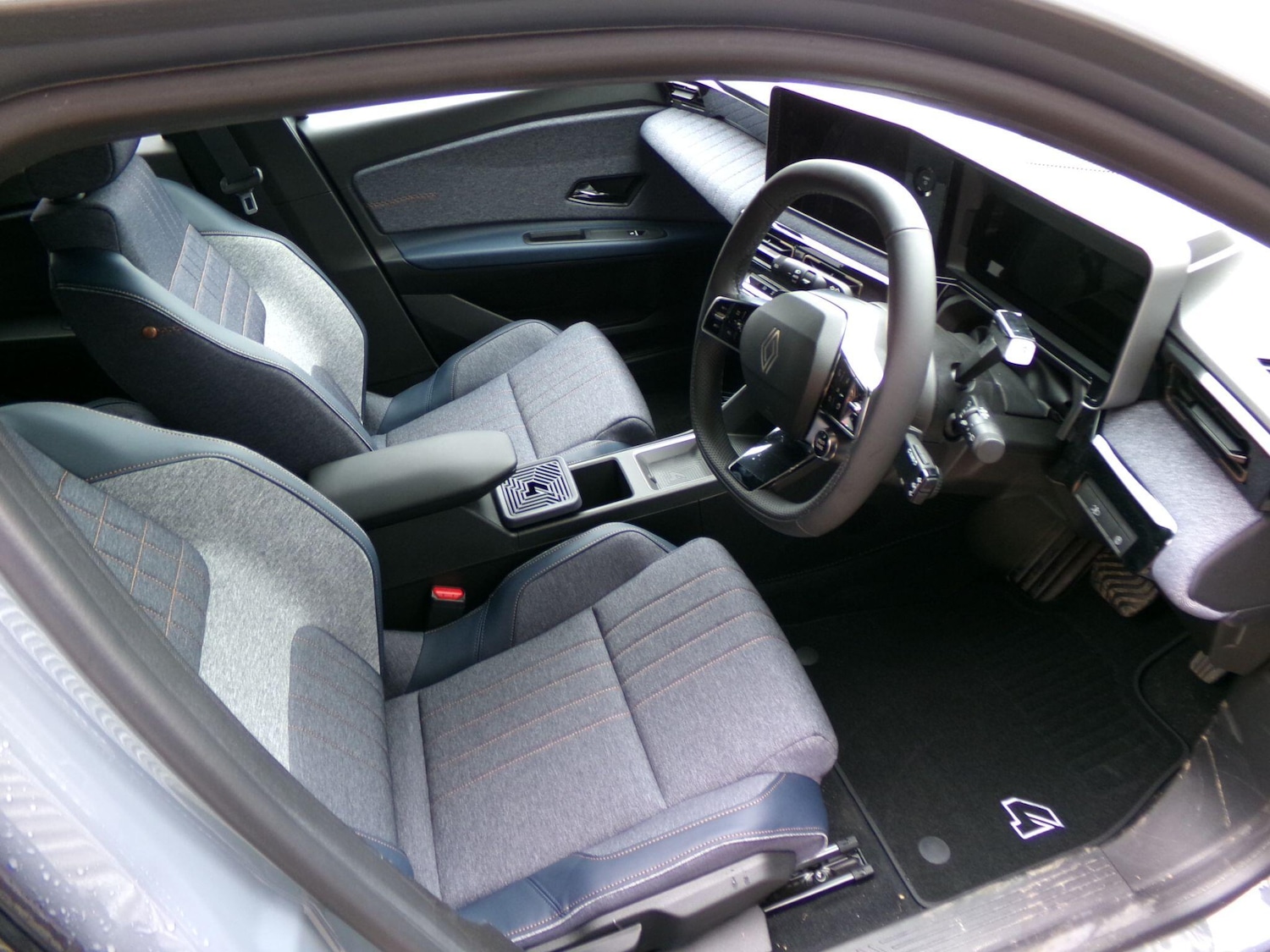 Used Renault 4 2025 for sale - 78007693: Photo 12