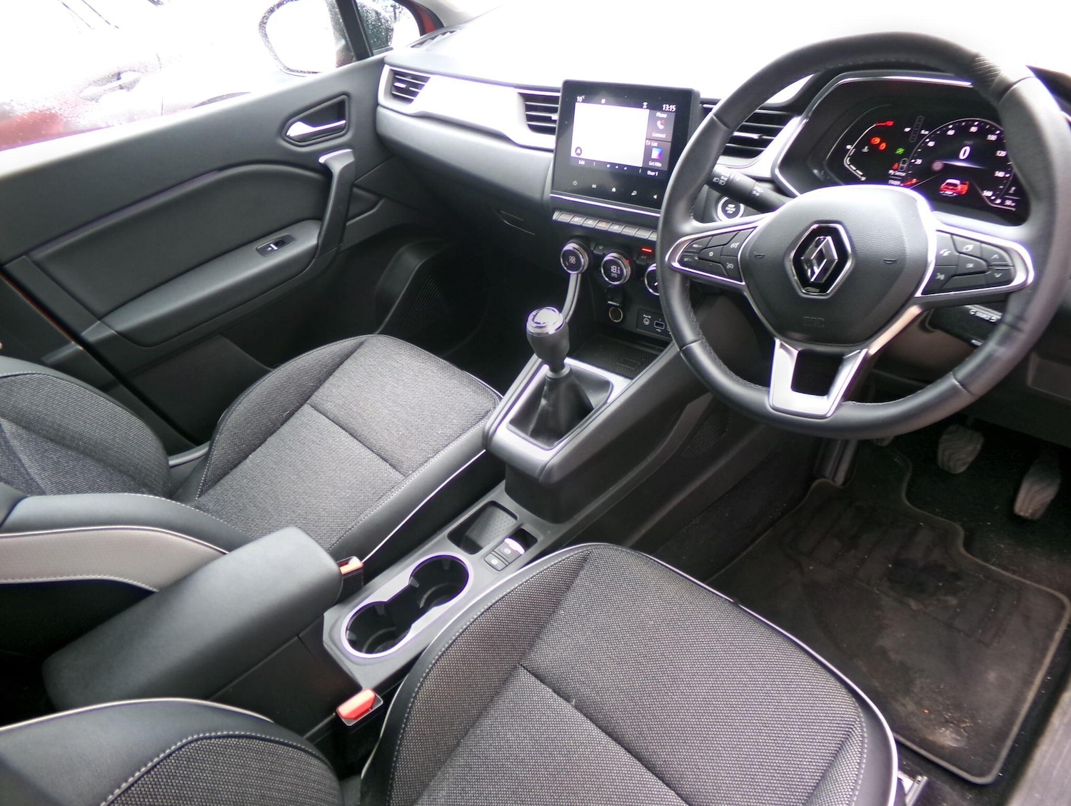 Used Renault Captur for sale - 78047600: Photo 11