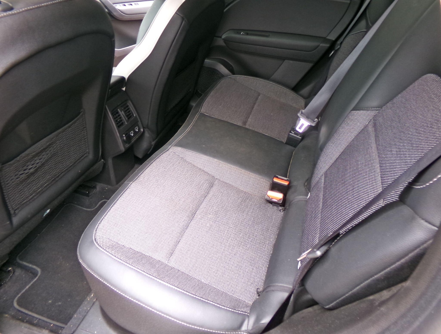 Used Renault Captur for sale - 78047600: Photo 19