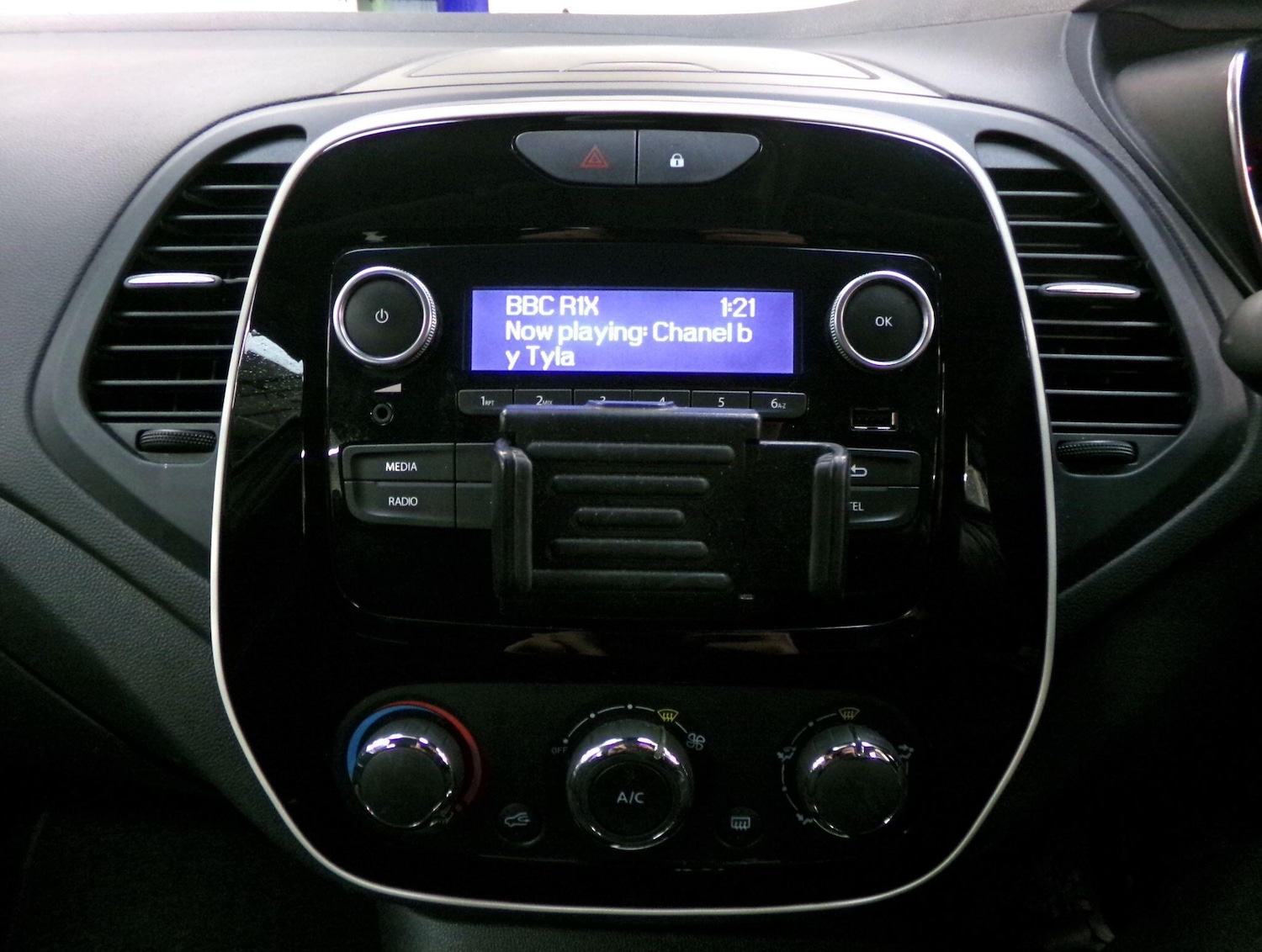 Used Renault Captur 2020 for sale - 77097493: Photo 14