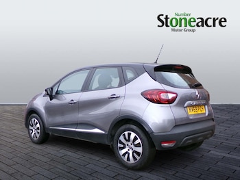 Used Renault Captur 2020 for sale - 77097493: Photo