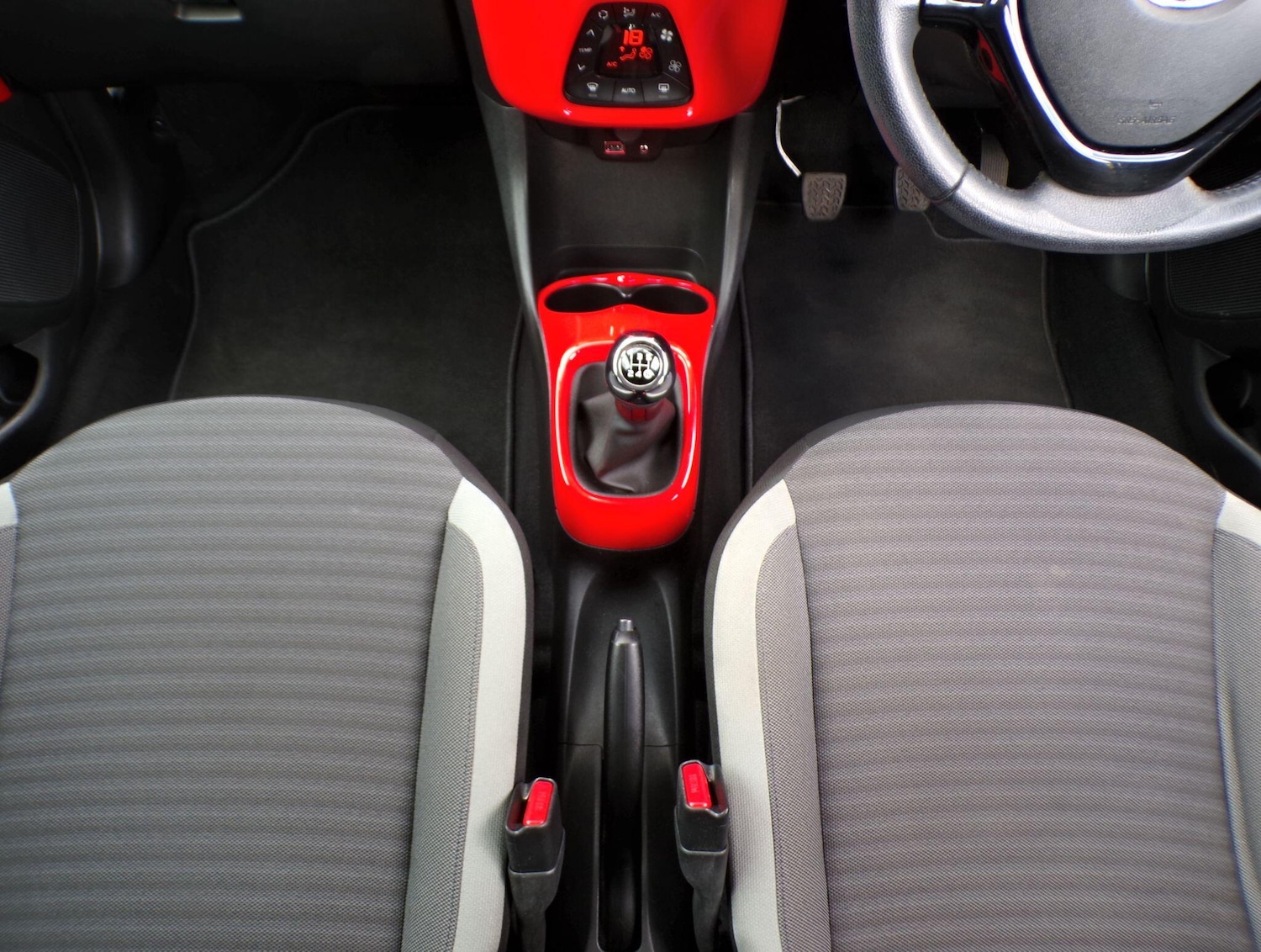 Used Toyota AYGO 2019 for sale - 76484516: Photo 18