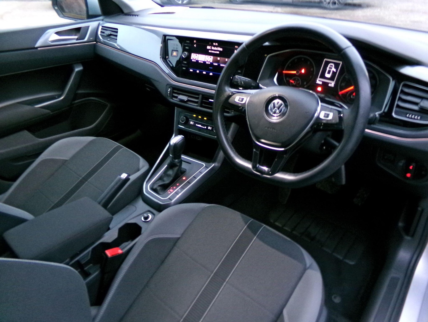 Used Volkswagen Polo 2019 for sale - 77455602: Photo 11