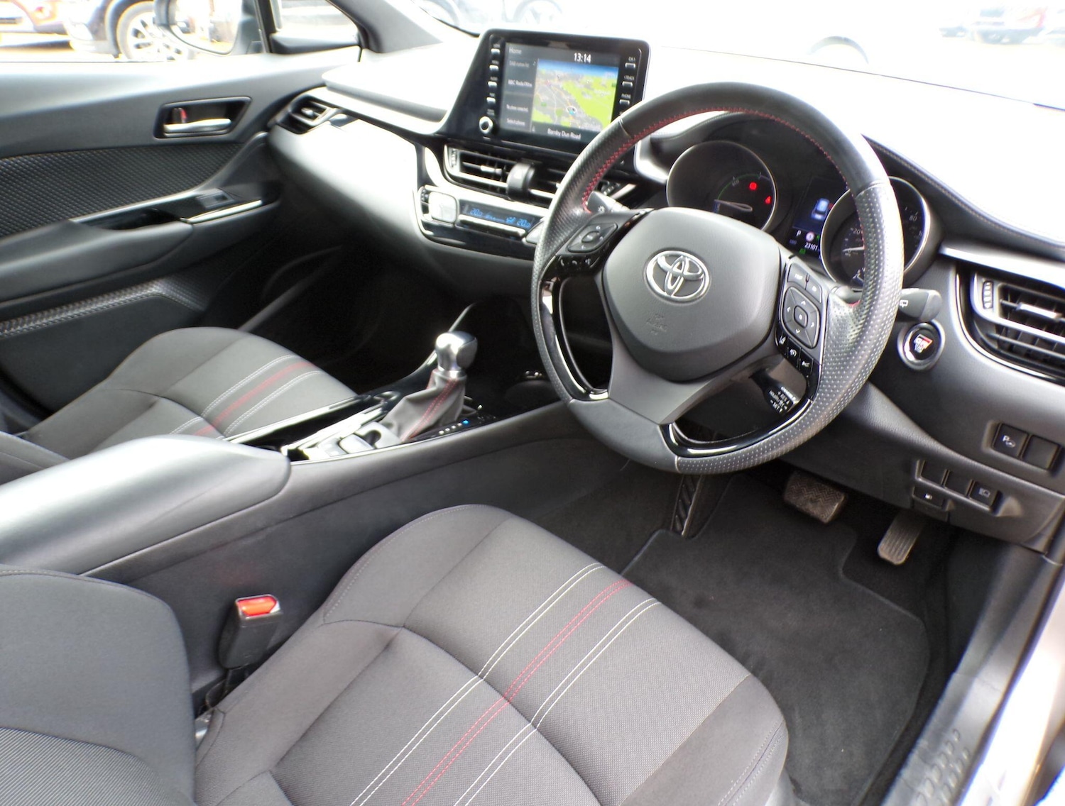 Used Toyota C-HR 2021 for sale - 76942627: Photo 11