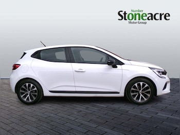 Used Renault Clio 2023 for sale - 78705570: Photo