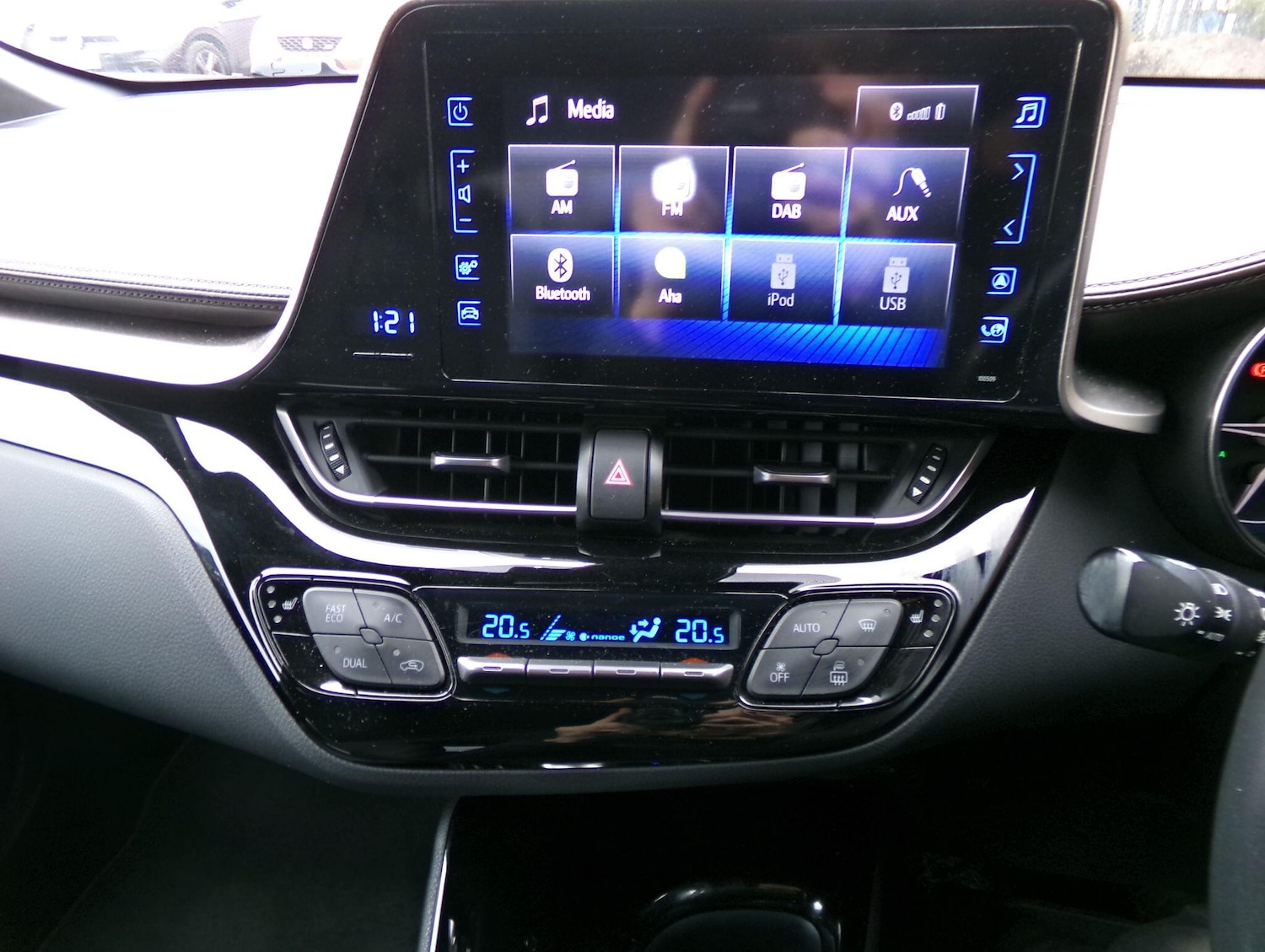 Used Toyota C-HR 2018 for sale - 76539143: Photo 19