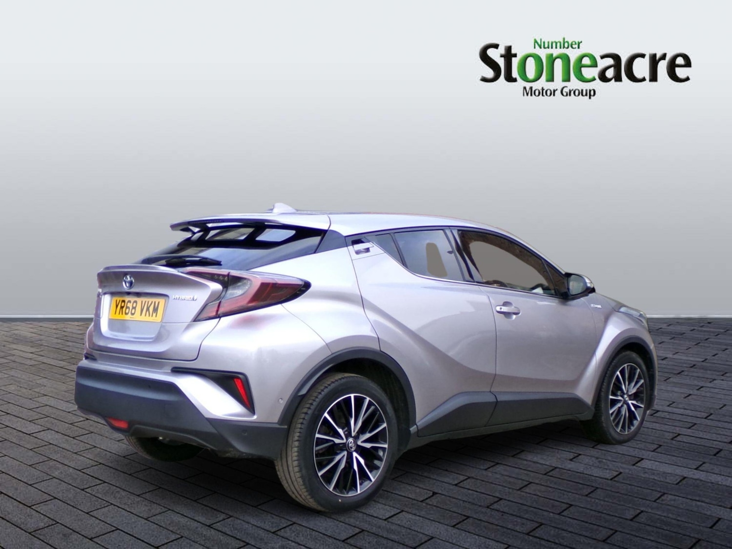 Used Toyota C-HR 2018 for sale - 76539143: Photo 2