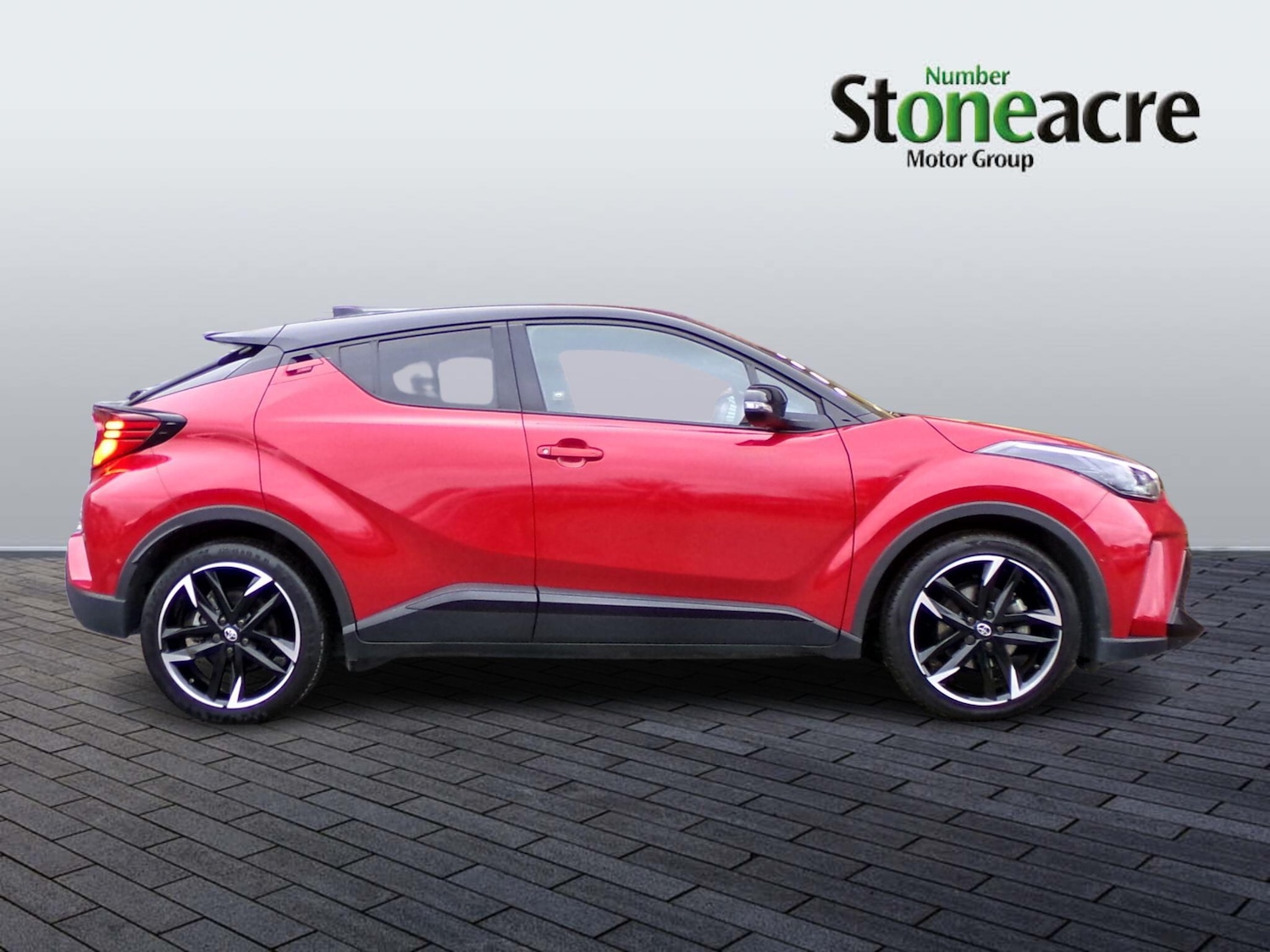 Used Toyota C-HR 2022 for sale - 76866435: Photo 2