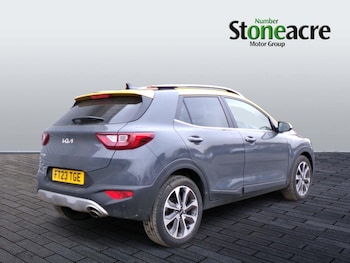 Used Kia Stonic 2023 for sale - 78472019: Photo