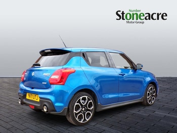 Used Suzuki Swift 2021 for sale - 75678297: Photo