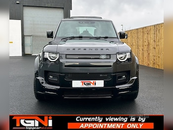 Used Land Rover Defender 2022 for sale - 77176100: Photo