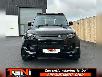 Used Land Rover Defender 2024 for sale - 78574607: Photo