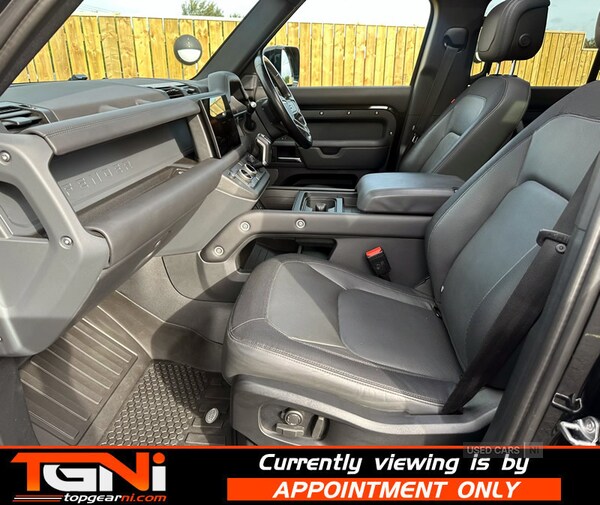 Used Land Rover Defender 2023 for sale - 76123235: Photo 33