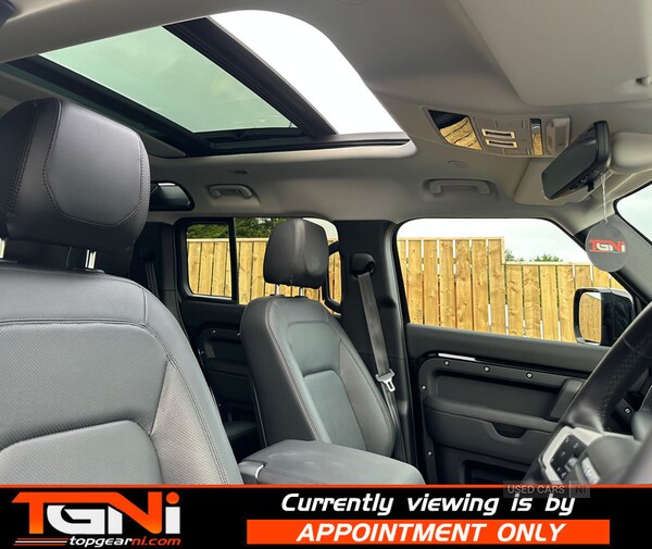 Used Land Rover Defender 2024 for sale - 76123255: Photo 30
