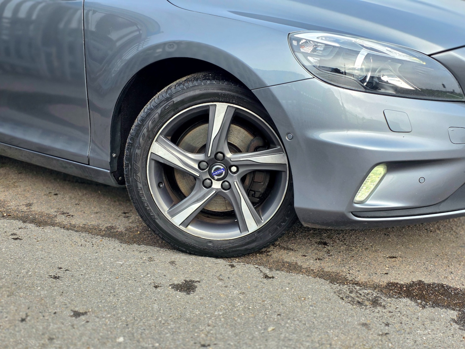 Used Volvo V40 2015 for sale - 77385553: Photo 11