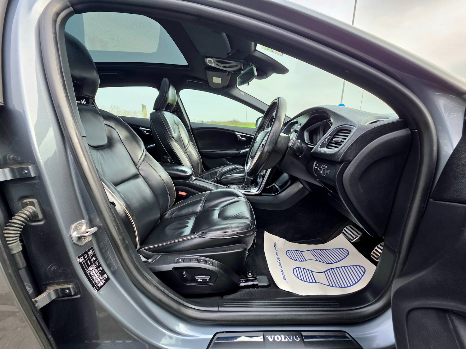 Used Volvo V40 2015 for sale - 77385553: Photo 20