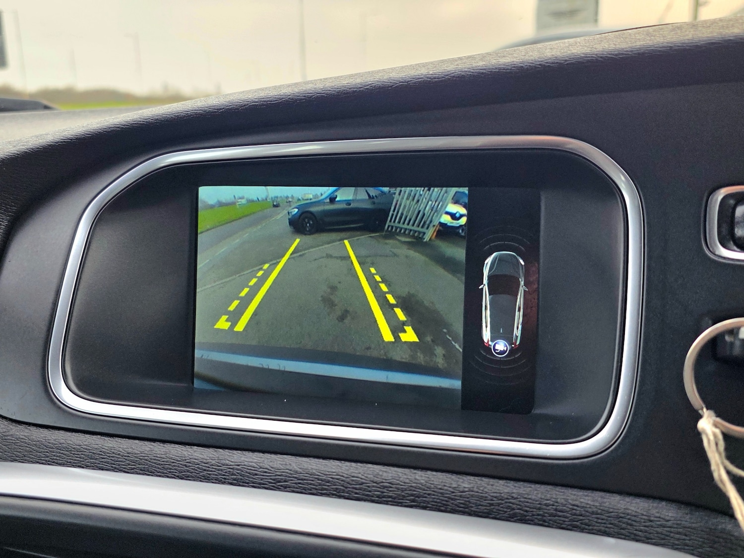 Used Volvo V40 2015 for sale - 77385553: Photo 30