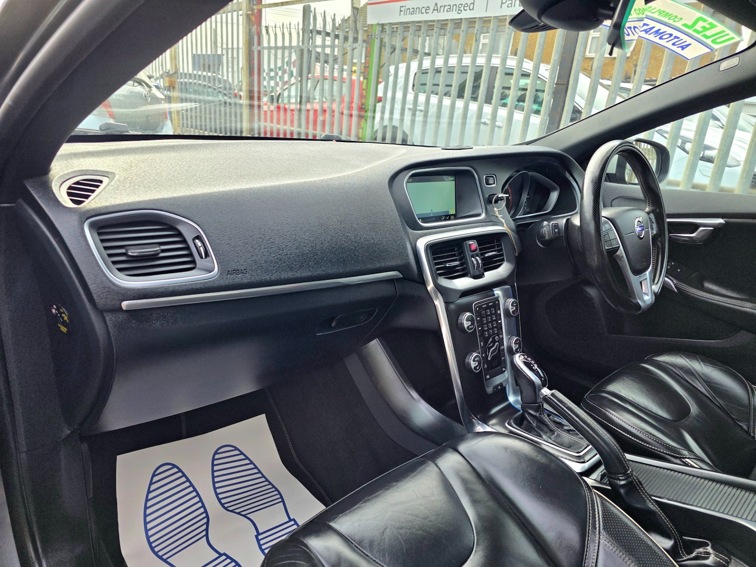 Used Volvo V40 2015 for sale - 77385553: Photo 41